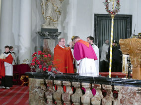 Abschlussvesper der Bischofskonferenz mit Spendung des Bonifatiussegens (© Karl-Franz Thiede)